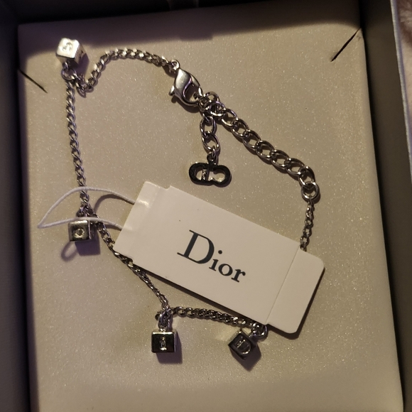 Christian Dior 📦 bracelet 💯 Authentic - Picture 1 of 8